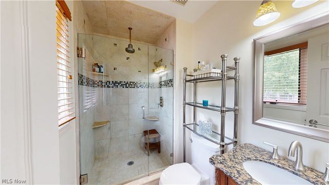5275 Lenore Drive, Mentor, OH 44060