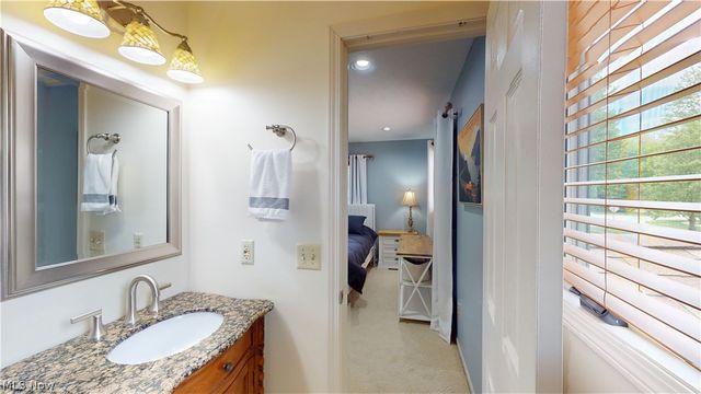 5275 Lenore Drive, Mentor, OH 44060