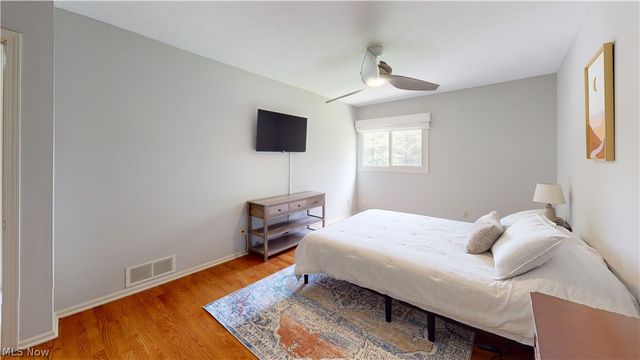 5275 Lenore Drive, Mentor, OH 44060