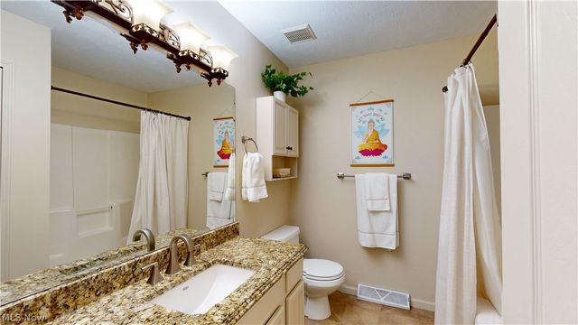 5275 Lenore Drive, Mentor, OH 44060