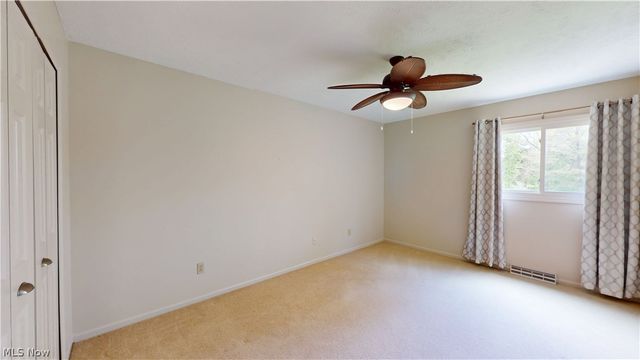 5275 Lenore Drive, Mentor, OH 44060