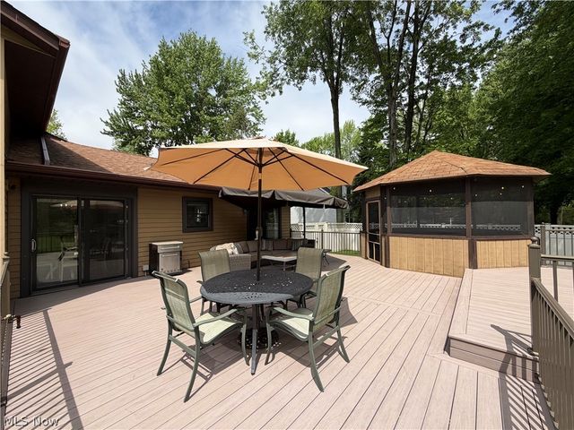5275 Lenore Drive, Mentor, OH 44060