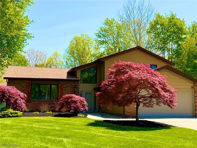 5275 Lenore Drive, Mentor, OH 44060