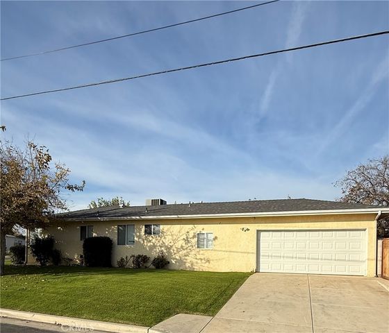 2104 Watson Street, Bakersfield, CA 93308