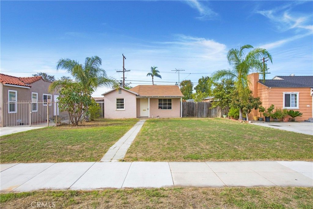 925 N Dickel Street, Anaheim, CA 92805