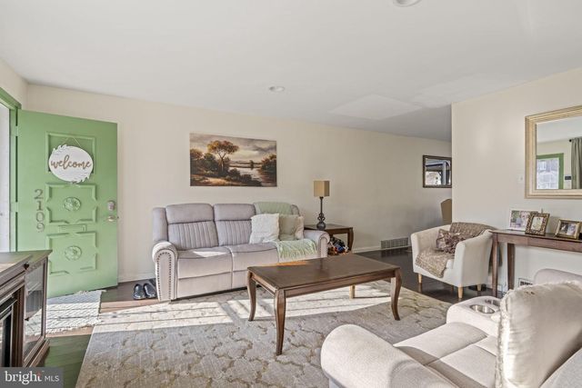 2109 LARDNER ST, Philadelphia, PA 19149