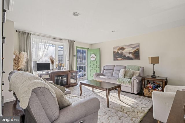 2109 LARDNER ST, Philadelphia, PA 19149