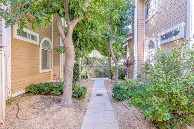 331 Genoa E, Monrovia, CA 91016