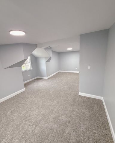 7533 S Michigan Avenue, Chicago, IL 60619