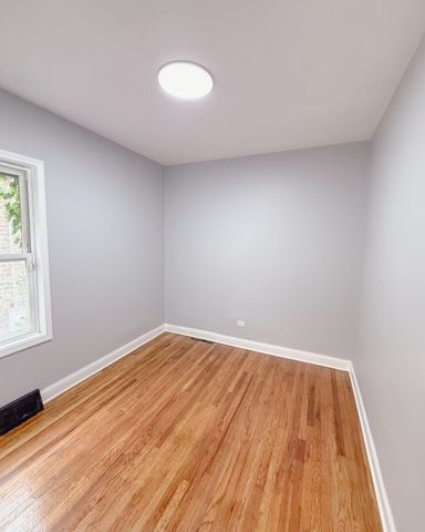 7533 S Michigan Avenue, Chicago, IL 60619
