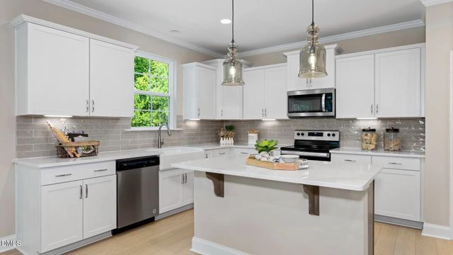 867 Old Station Pointe, Angier, NC 27501