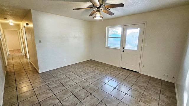 132 SW 11th Street, Moore, OK 73160