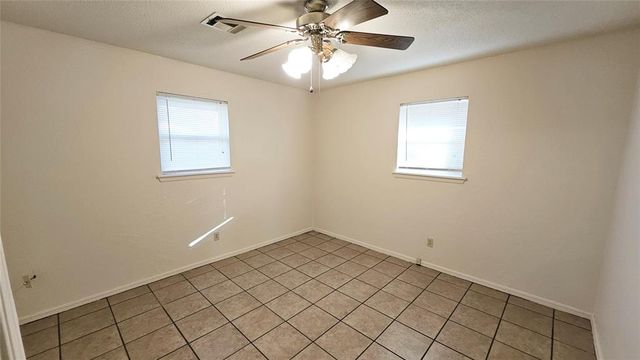 132 SW 11th Street, Moore, OK 73160