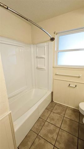 132 SW 11th Street, Moore, OK 73160