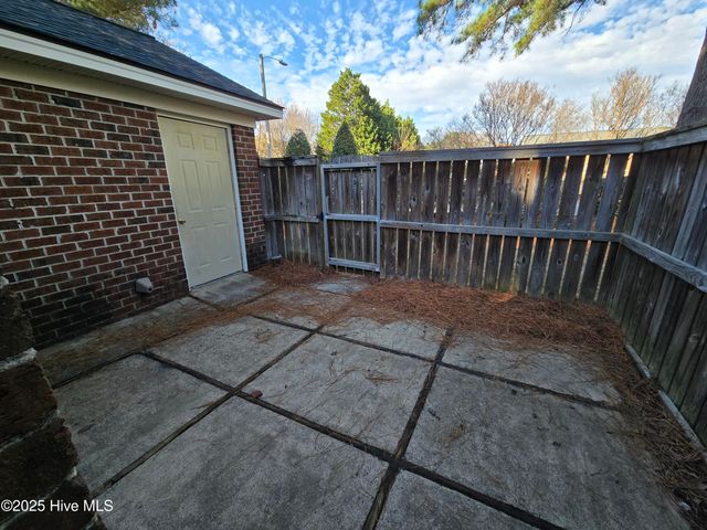 1 Upton Court, Greenville, NC 27858