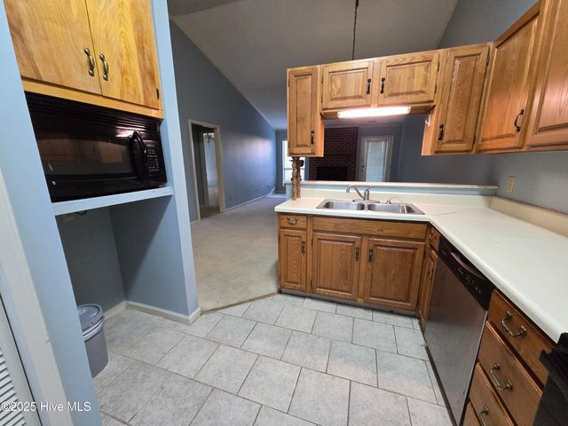 1 Upton Court, Greenville, NC 27858