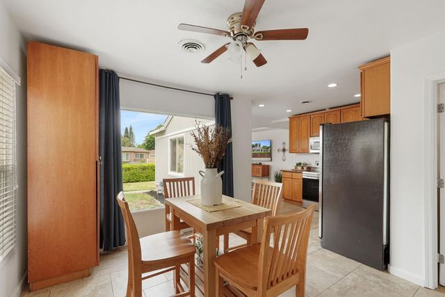 216 E Carlton Way, Tracy, CA 95376