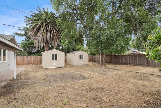 216 E Carlton Way, Tracy, CA 95376