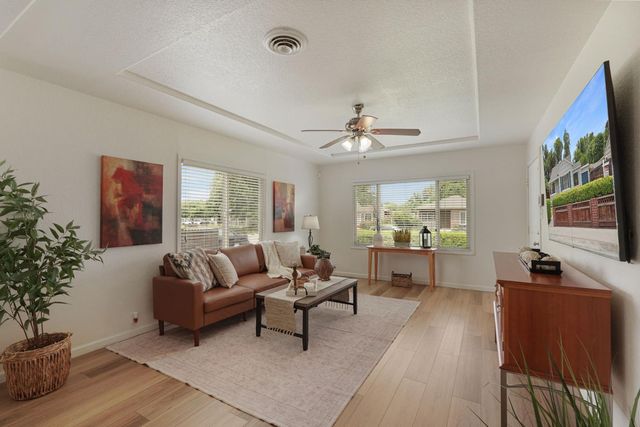 216 E Carlton Way, Tracy, CA 95376