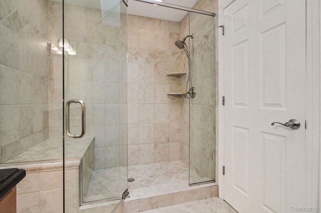 3376 Hessel Avenue, Rochester Hills, MI 48307
