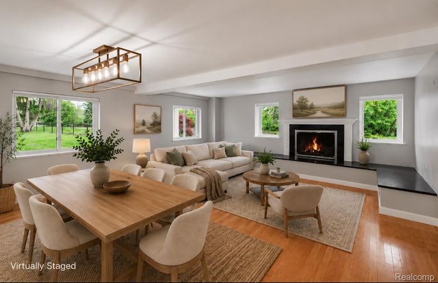 3376 Hessel Avenue, Rochester Hills, MI 48307