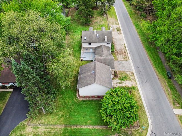 3376 Hessel Avenue, Rochester Hills, MI 48307