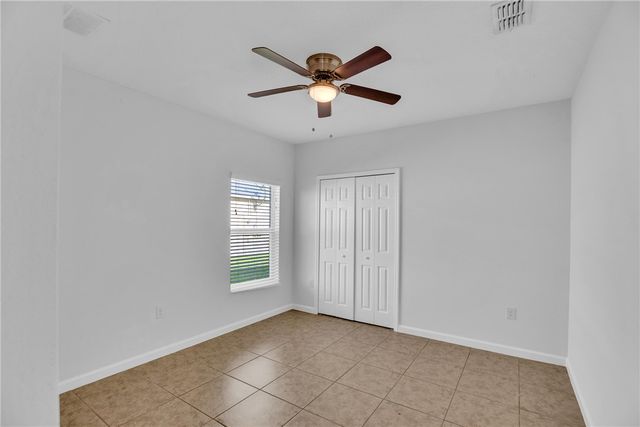 1602 Lexington Square SW, Vero Beach, FL 32962