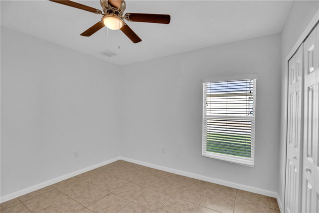 1602 Lexington Square SW, Vero Beach, FL 32962