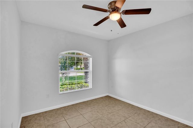 1602 Lexington Square SW, Vero Beach, FL 32962