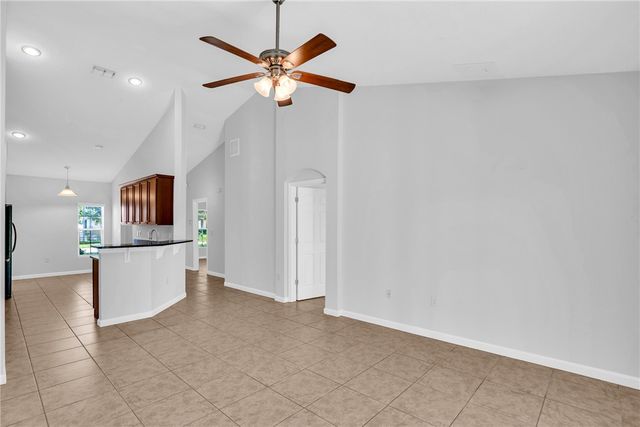 1602 Lexington Square SW, Vero Beach, FL 32962