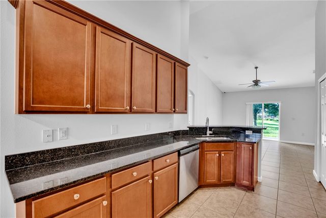 1602 Lexington Square SW, Vero Beach, FL 32962
