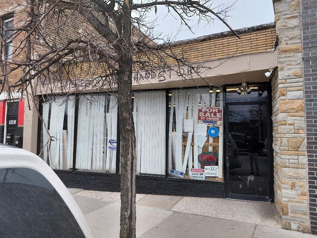 3811 W chicago Avenue, Chicago, IL 60651