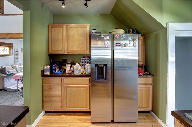 1547 Orchard Grove Avenue, Lakewood, OH 44107