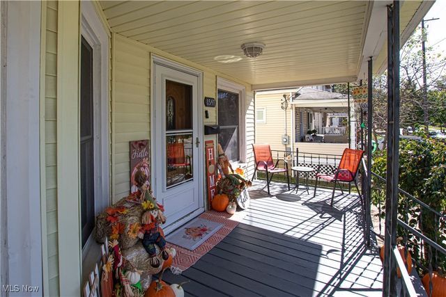 1547 Orchard Grove Avenue, Lakewood, OH 44107