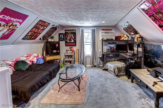 1547 Orchard Grove Avenue, Lakewood, OH 44107