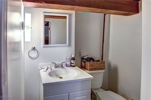 1547 Orchard Grove Avenue, Lakewood, OH 44107