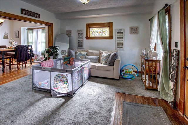 1547 Orchard Grove Avenue, Lakewood, OH 44107