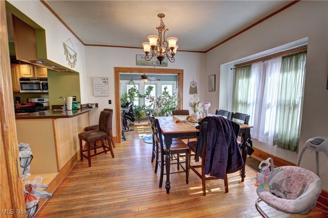 1547 Orchard Grove Avenue, Lakewood, OH 44107