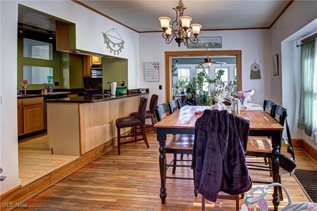 1547 Orchard Grove Avenue, Lakewood, OH 44107