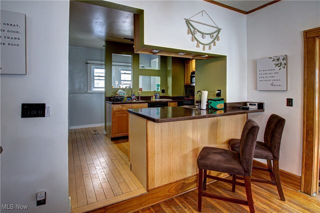 1547 Orchard Grove Avenue, Lakewood, OH 44107