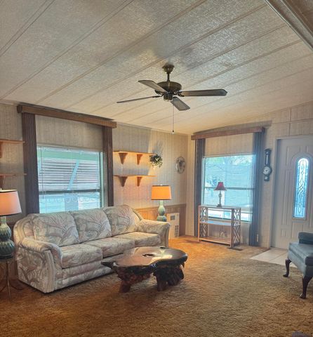 37 San Roberto, Fort Pierce, FL 34951