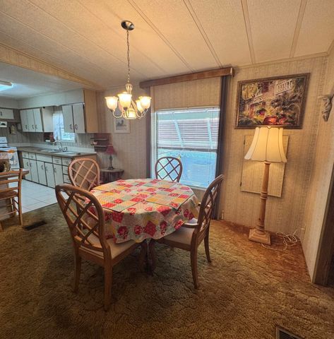 37 San Roberto, Fort Pierce, FL 34951