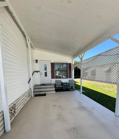 37 San Roberto, Fort Pierce, FL 34951