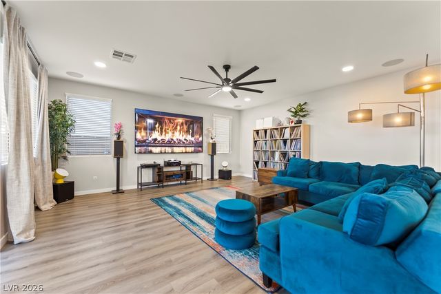6836 Pacific Robin Street, North Las Vegas, NV 89084