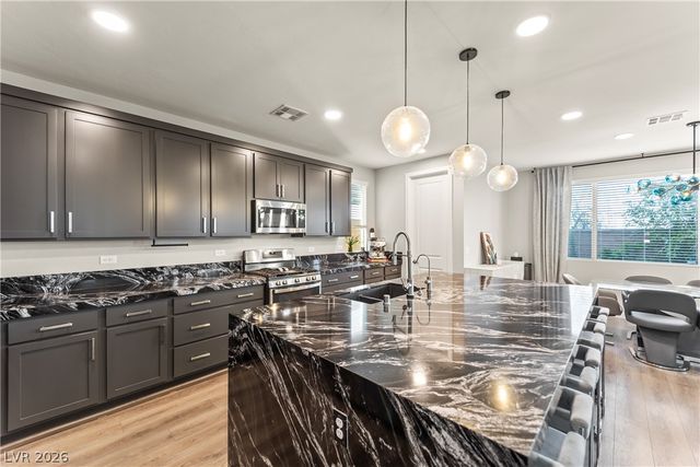 6836 Pacific Robin Street, North Las Vegas, NV 89084