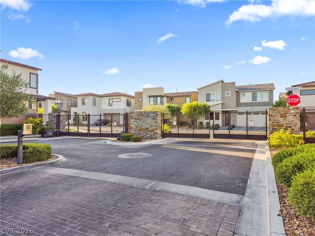 6836 Pacific Robin Street, North Las Vegas, NV 89084