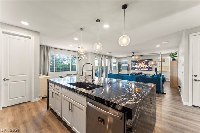 6836 Pacific Robin Street, North Las Vegas, NV 89084