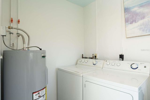 456 CIRCLEWOOD DRIVE L7, Venice, FL 34293