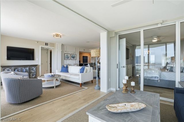 5501 Heron Point DR 602, Naples, FL 34108