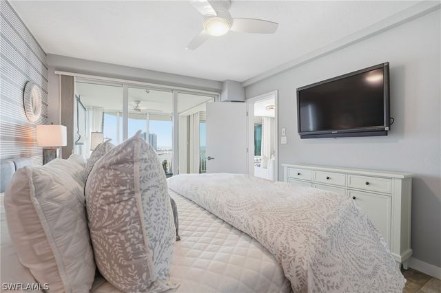 5501 Heron Point DR 602, Naples, FL 34108